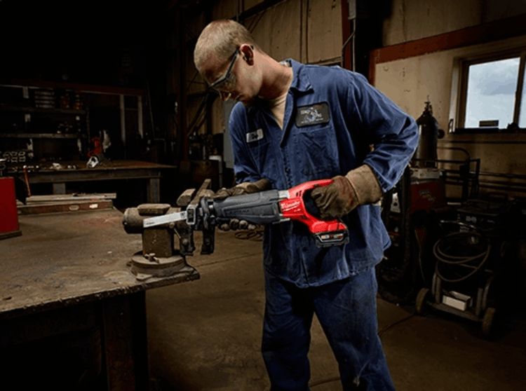 The intuitive use of the Milwaukee 2720‑21 M18