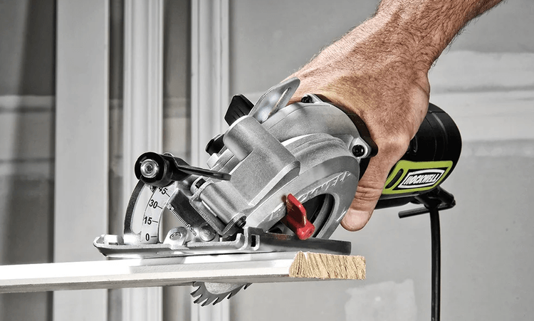 Fast and clean cuts with the Rockwell RK3441K