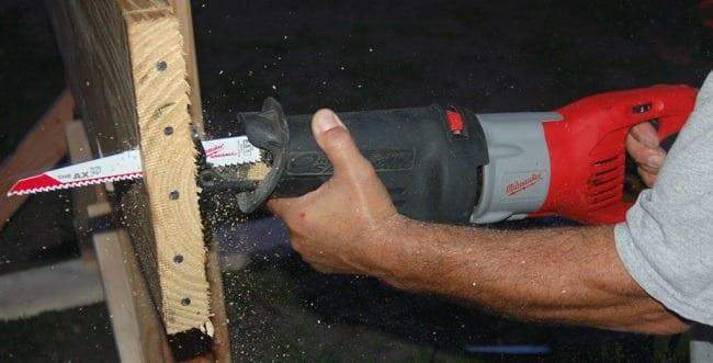 Reciprocating saw